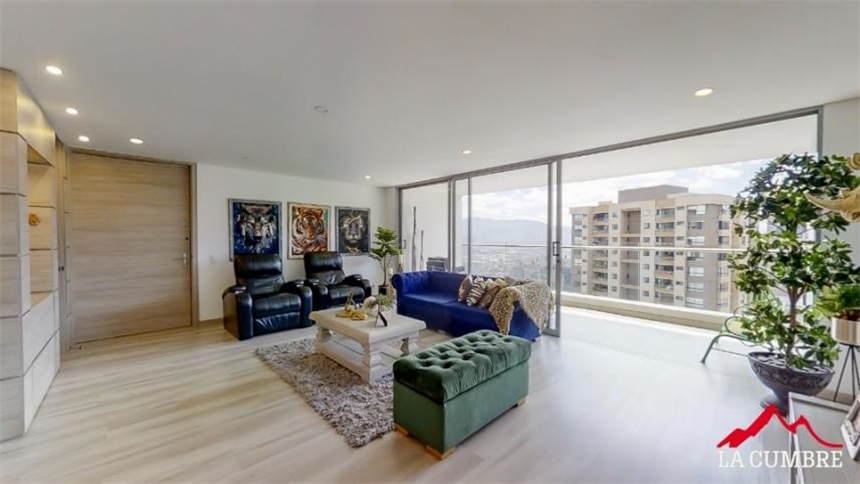 Apartamento de 4 alcobas en arriendo en Los Balsos, Medellín, 313 m² · foto 2 de 22