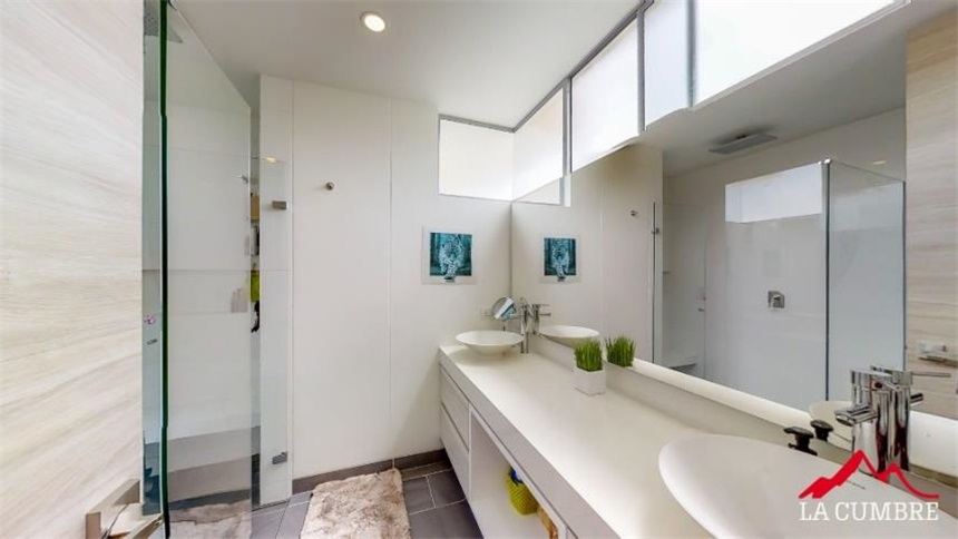 Apartamento de 4 alcobas en arriendo en Los Balsos, Medellín, 313 m² · foto 16 de 22