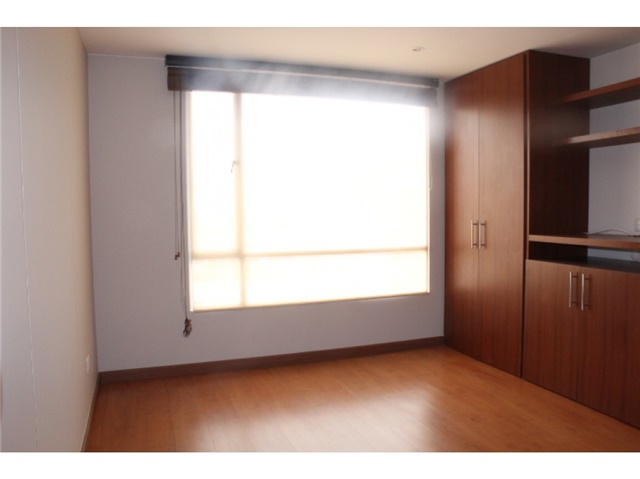 Piso – Bogotá, Los Cedros, Localidad Usaquén - Más