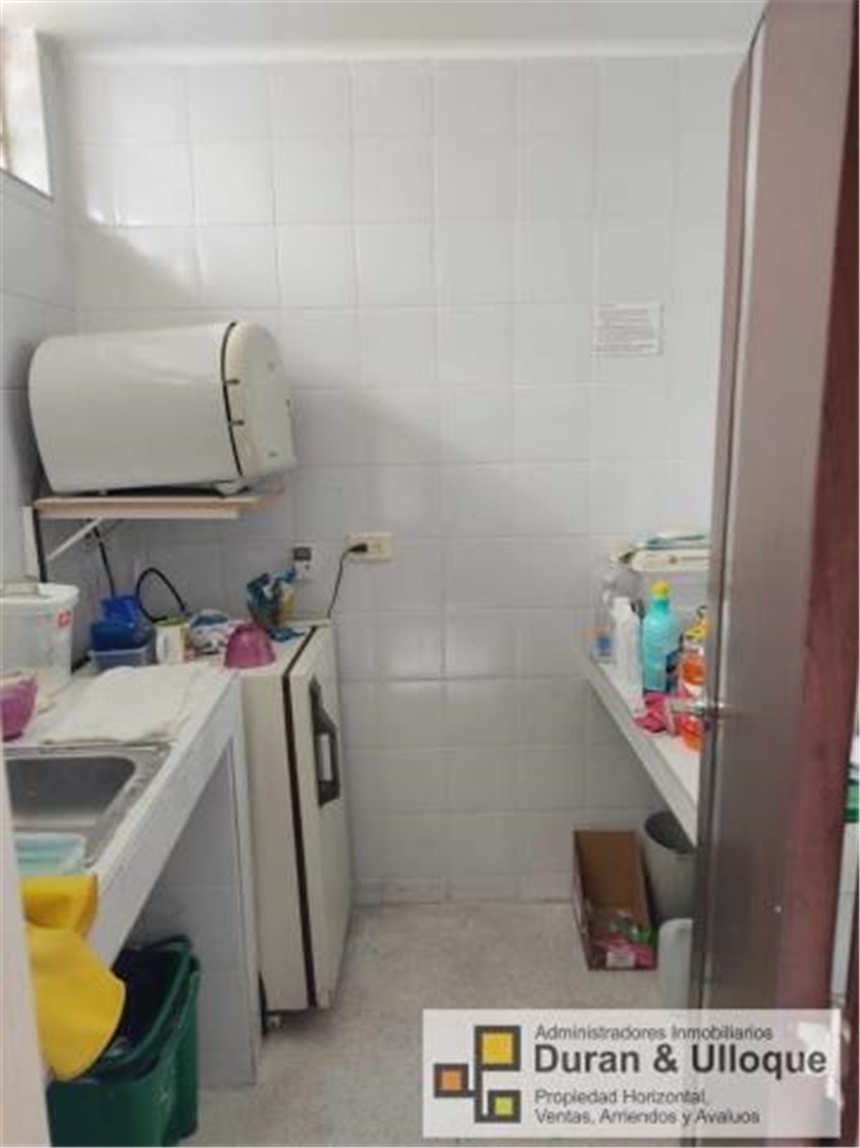 Oficina en venta en Conucos, Bucaramanga, 168 m² · foto 17 de 24