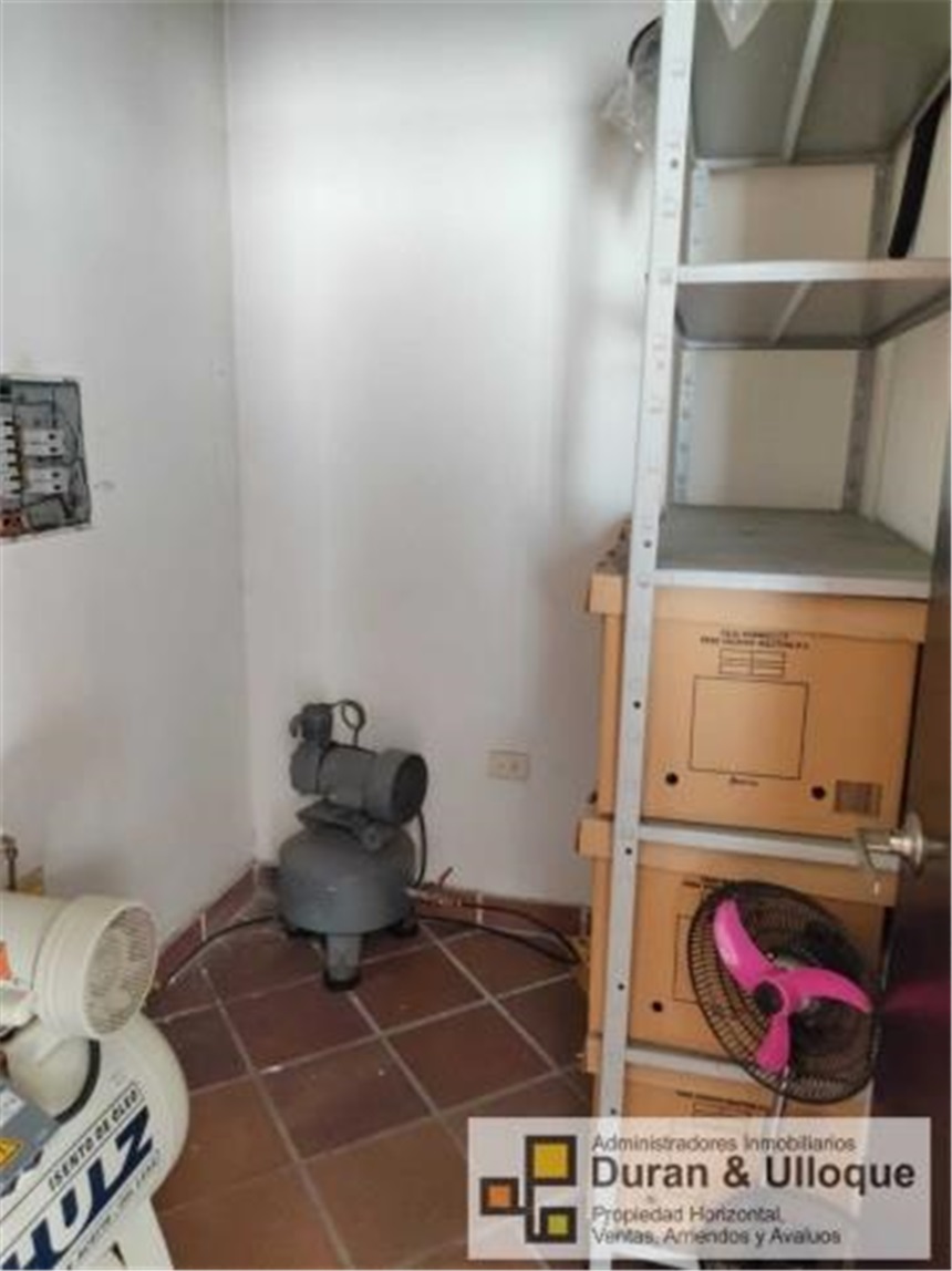 Oficina en venta en Conucos, Bucaramanga, 168 m² · foto 23 de 24