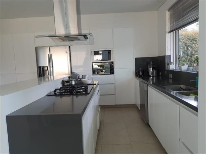Casa de 4 alcobas en venta en Rionegro, 450 m² · foto 5 de 24