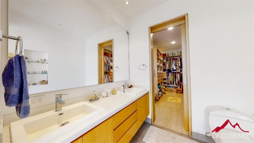 Apartamento de 4 alcobas en arriendo en El Castillo, Medellín, 313 m² · foto 13 de 24