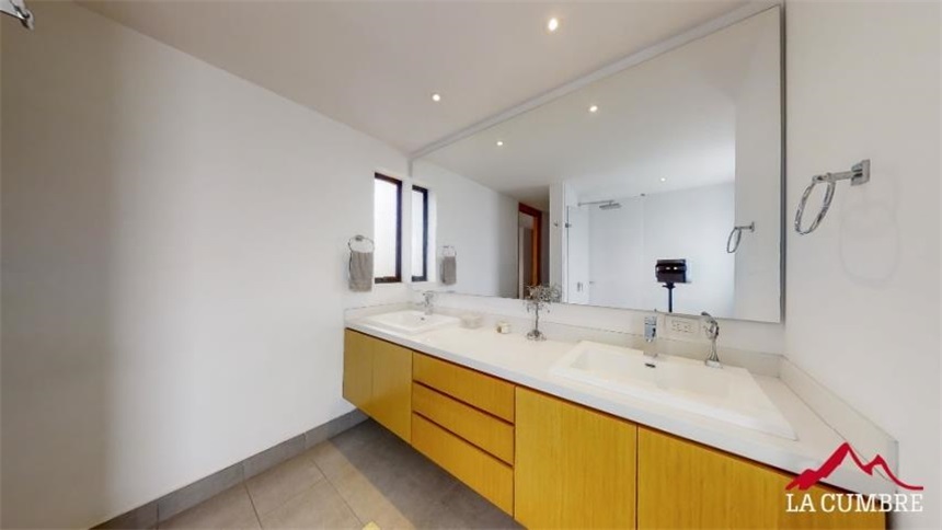 Apartamento de 4 alcobas en arriendo en El Castillo, Medellín, 313 m² · foto 24 de 24