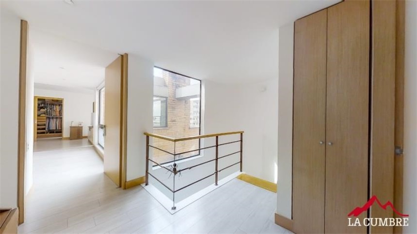Apartamento de 4 alcobas en arriendo en El Castillo, Medellín, 313 m² · foto 8 de 24