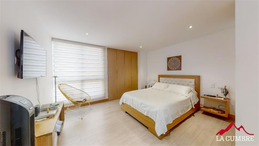 Apartamento de 4 alcobas en arriendo en El Castillo, Medellín, 313 m² · foto 15 de 24