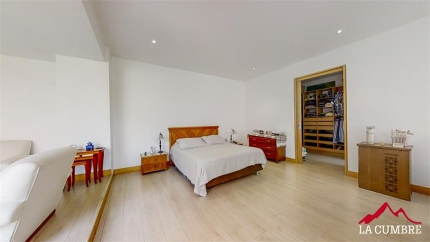 Apartamento de 4 alcobas en arriendo en El Castillo, Medellín, 313 m² · foto 11 de 24