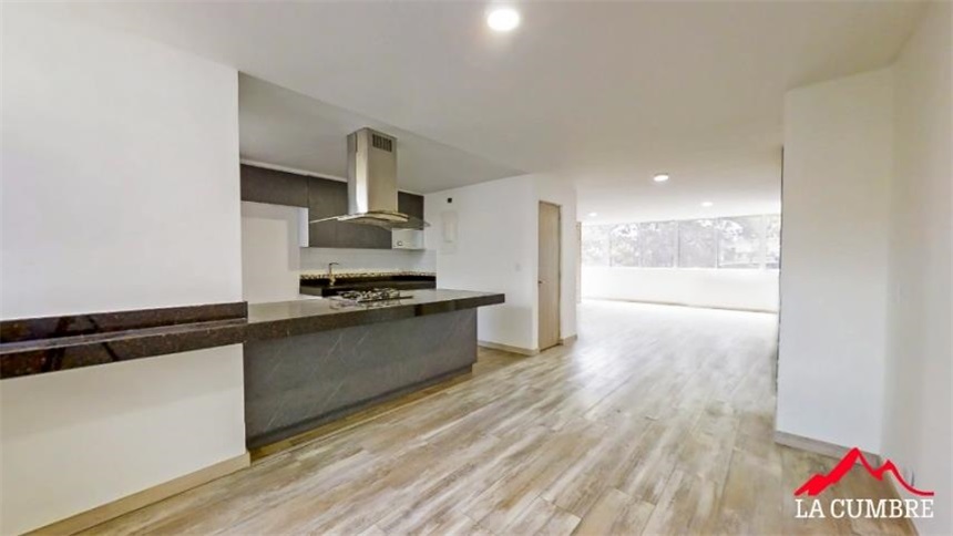 Apartamento en arriendo en El Tesoro, Medellín · foto 3 de 17