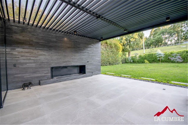 Casa de 3 alcobas en venta en Las Palmas, Envigado, 366 m² · foto 9 de 17