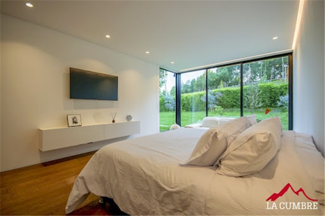 Casa de 3 alcobas en venta en Las Palmas, Envigado, 366 m² · foto 16 de 17