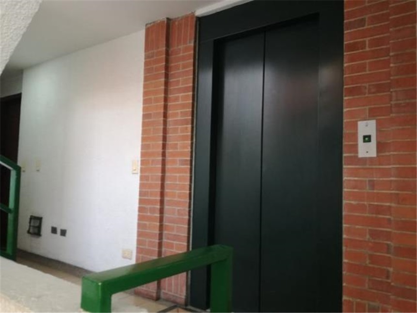 Piso – Bogotá, Localidad Suba - Más