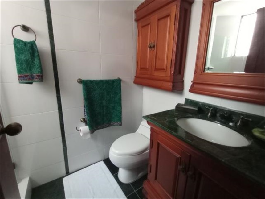Casa de 6 alcobas en venta en Santa Monica, Cali, 1012 m² · foto 14 de 24