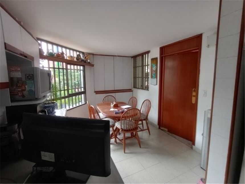 Casa de 6 alcobas en venta en Santa Monica, Cali, 1012 m² · foto 21 de 24