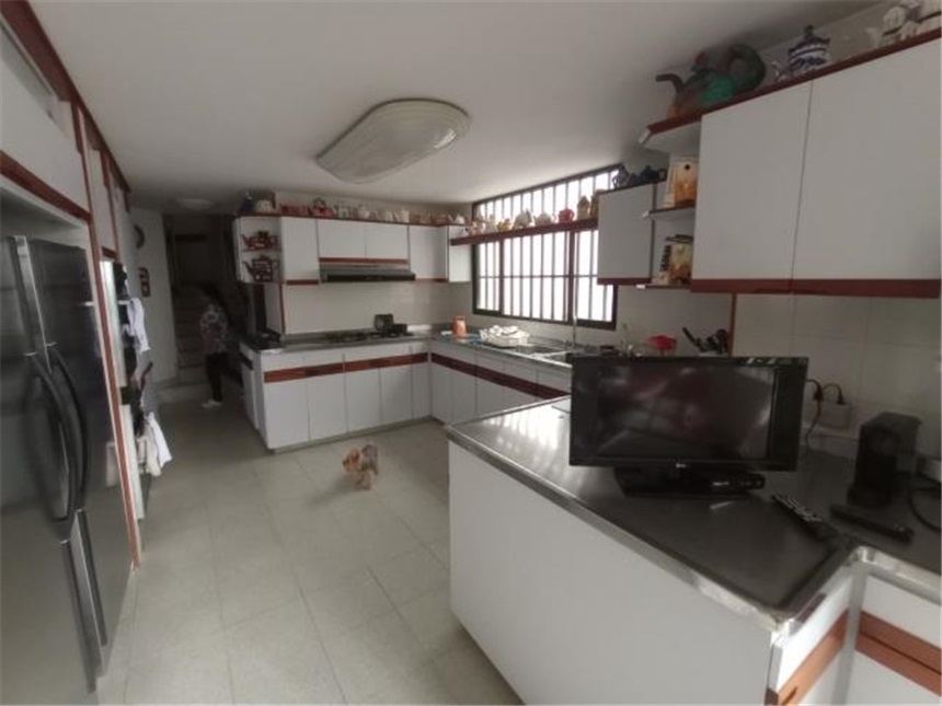 Casa de 6 alcobas en venta en Santa Monica, Cali, 1012 m² · foto 22 de 24
