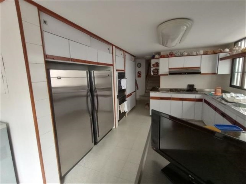 Casa de 6 alcobas en venta en Santa Monica, Cali, 1012 m² · foto 23 de 24