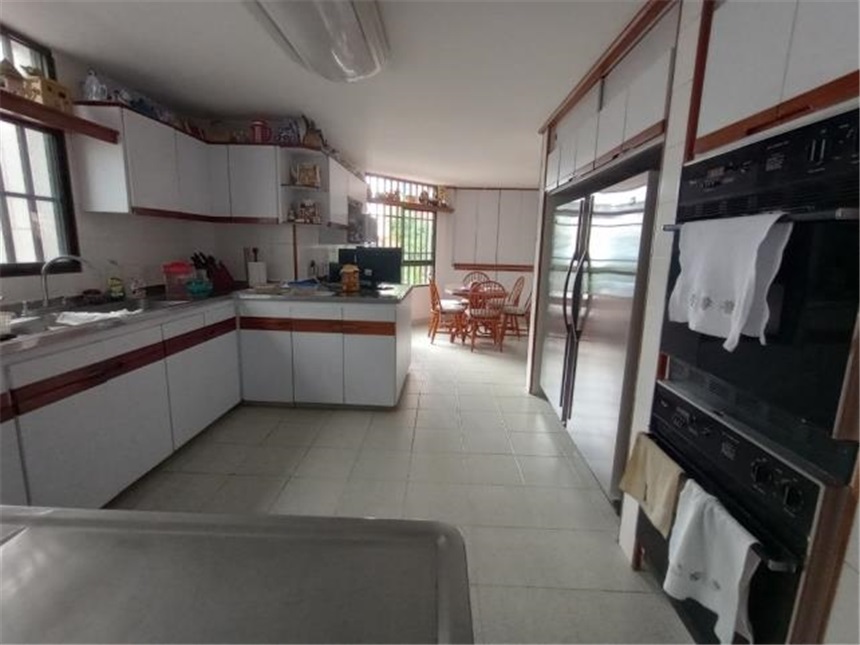 Casa de 6 alcobas en venta en Santa Monica, Cali, 1012 m² · foto 24 de 24