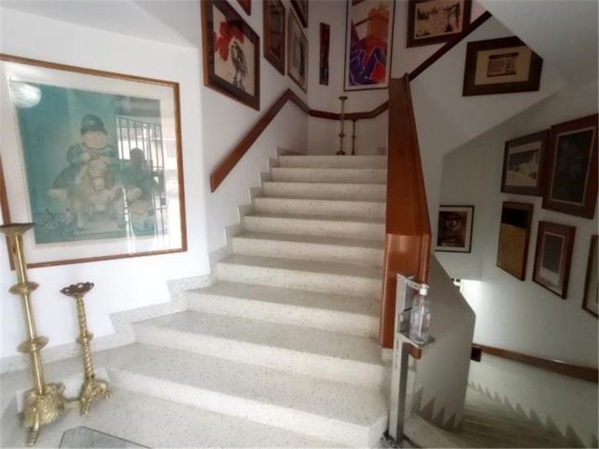 Casa de 6 alcobas en venta en Santa Monica, Cali, 1012 m² · foto 8 de 24