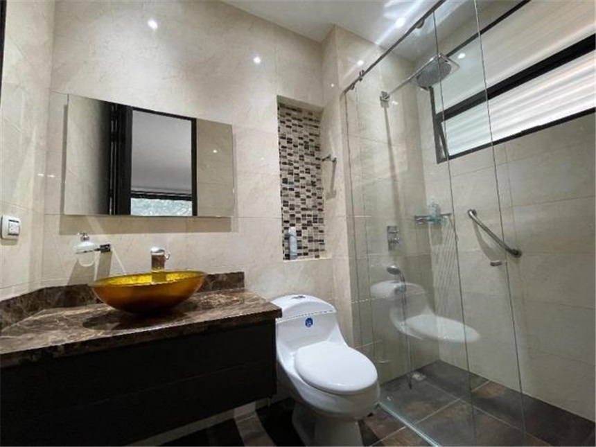 Casa de 5 alcobas en venta en Gratamira, Sopó, 836 m² · foto 14 de 24