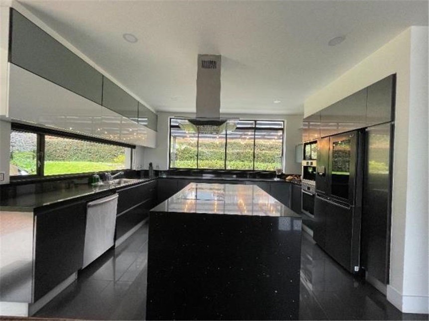 Casa de 5 alcobas en venta en Gratamira, Sopó, 836 m² · foto 4 de 24