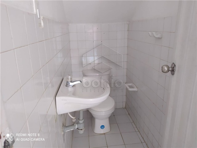 Local en Arriendo - Más
