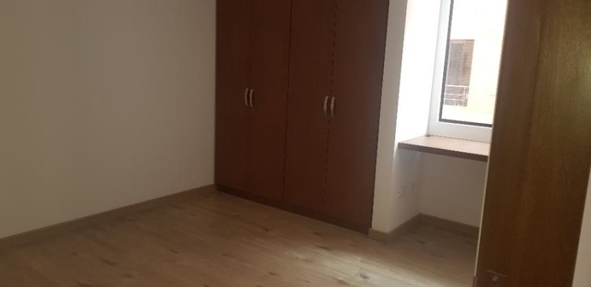 Piso – Bogotá, Santa Bárbara, Localidad Usaquén - Más