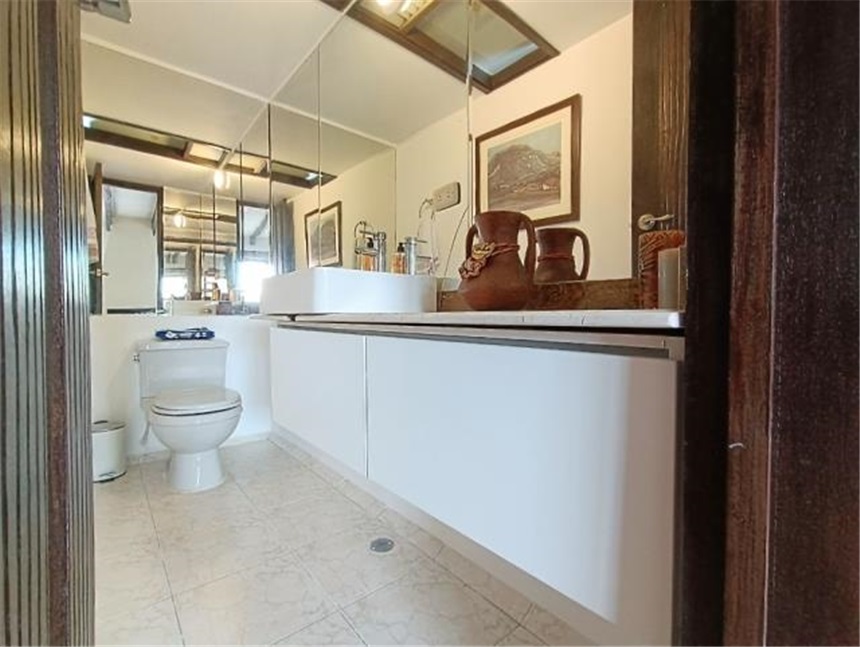 Casa en venta en Santa Barbara, Bogotá · foto 20 de 23