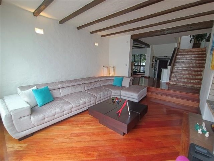 Casa en venta en Santa Barbara, Bogotá · foto 6 de 23