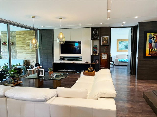 Casa de 5 alcobas en venta en Las Palmas, Medellín, 450 m² · foto 4 de 20