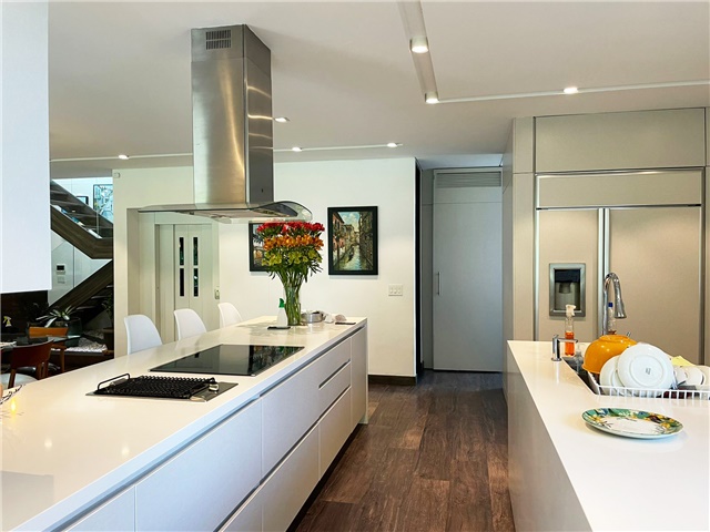 Casa de 5 alcobas en venta en Las Palmas, Medellín, 450 m² · foto 6 de 20