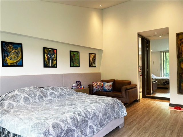 Casa de 5 alcobas en venta en Las Palmas, Medellín, 450 m² · foto 10 de 20