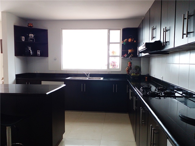 Casa de 5 alcobas en venta en Loma Del Escobero, Envigado, 500 m² · foto 9 de 19