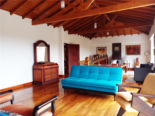 Casa de 5 alcobas en venta en Loma Del Escobero, Envigado, 500 m² · foto 12 de 19