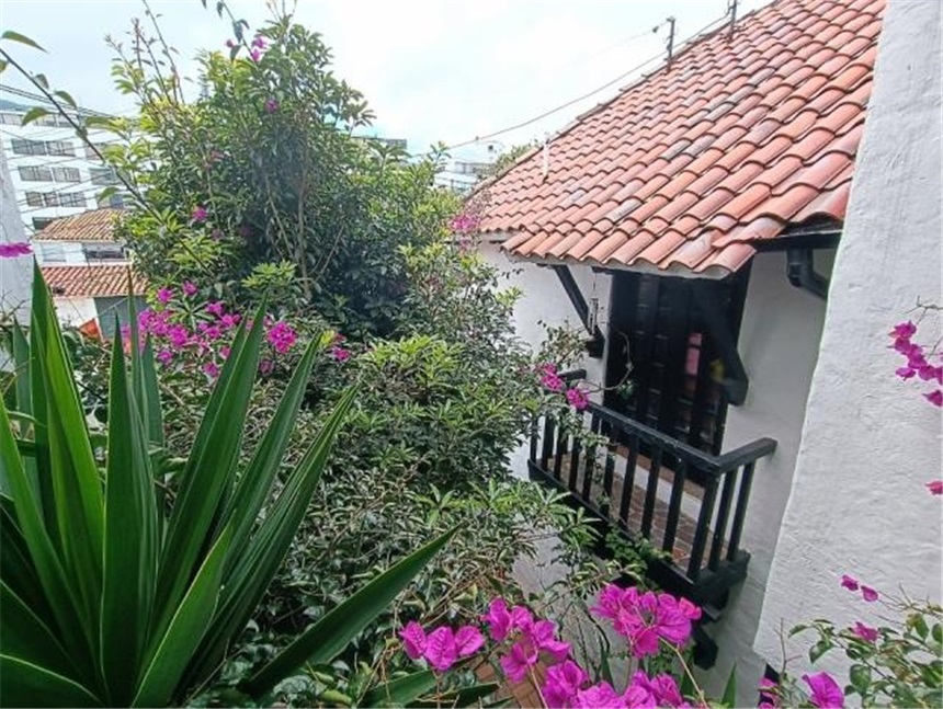 Casa en venta en Santa Barbara, Bogotá · foto 10 de 23