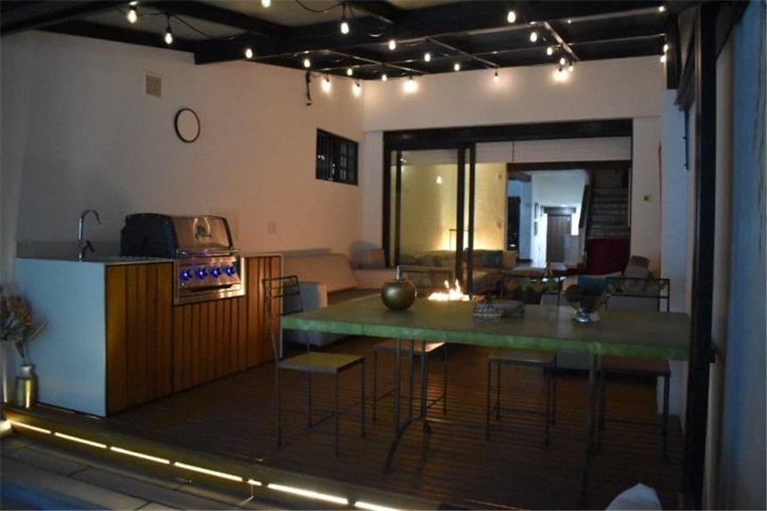 Casa en venta en Santa Barbara, Bogotá · foto 3 de 23
