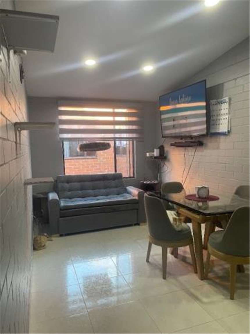 Piso – Bogotá, Localidad Suba - Más
