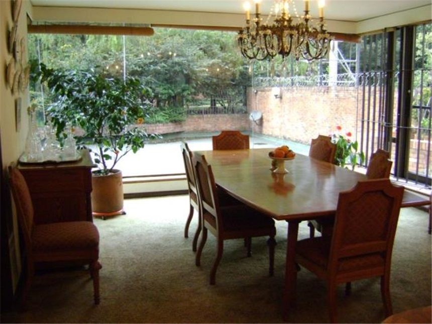 Apartamento de 5 alcobas en venta en La Cabrera, Bogotá, 315 m² · foto 8 de 24