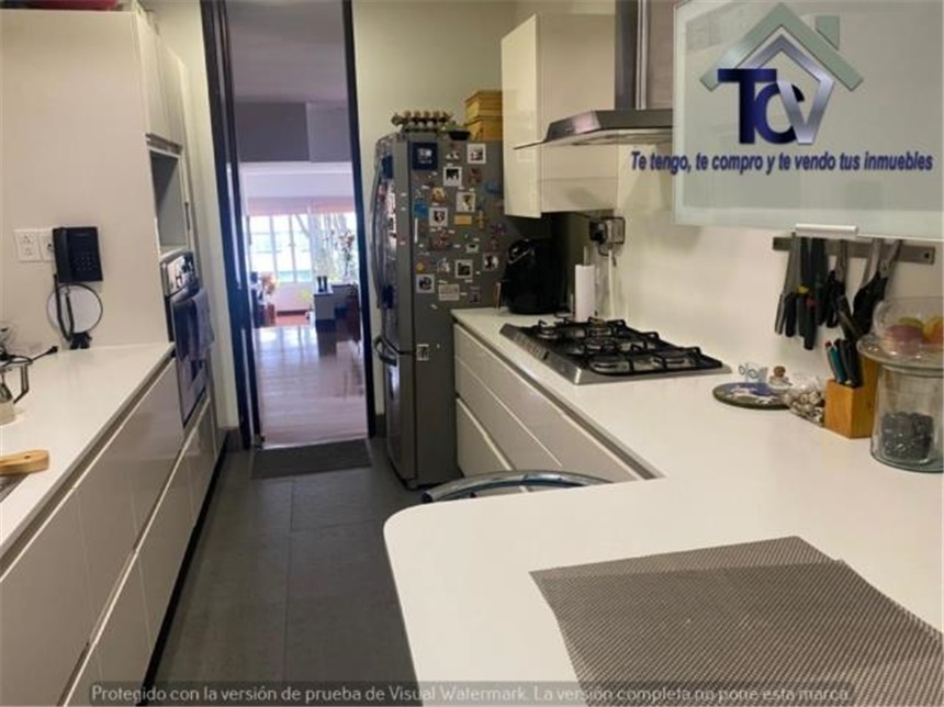 Apartamento de 3 alcobas en venta en Engativá, Bogotá, 201 m² · foto 4 de 24