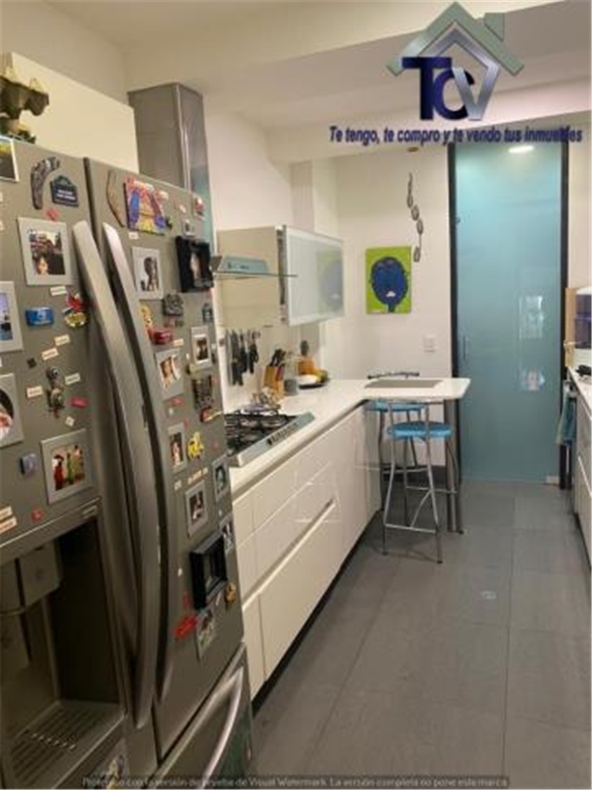 Apartamento de 3 alcobas en venta en Engativá, Bogotá, 201 m² · foto 2 de 24