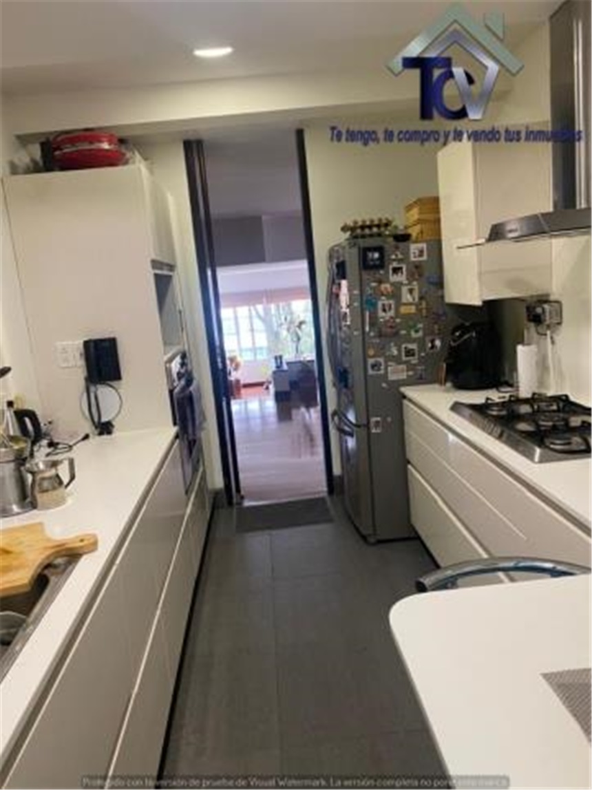 Apartamento de 3 alcobas en venta en Engativá, Bogotá, 201 m² · foto 5 de 24