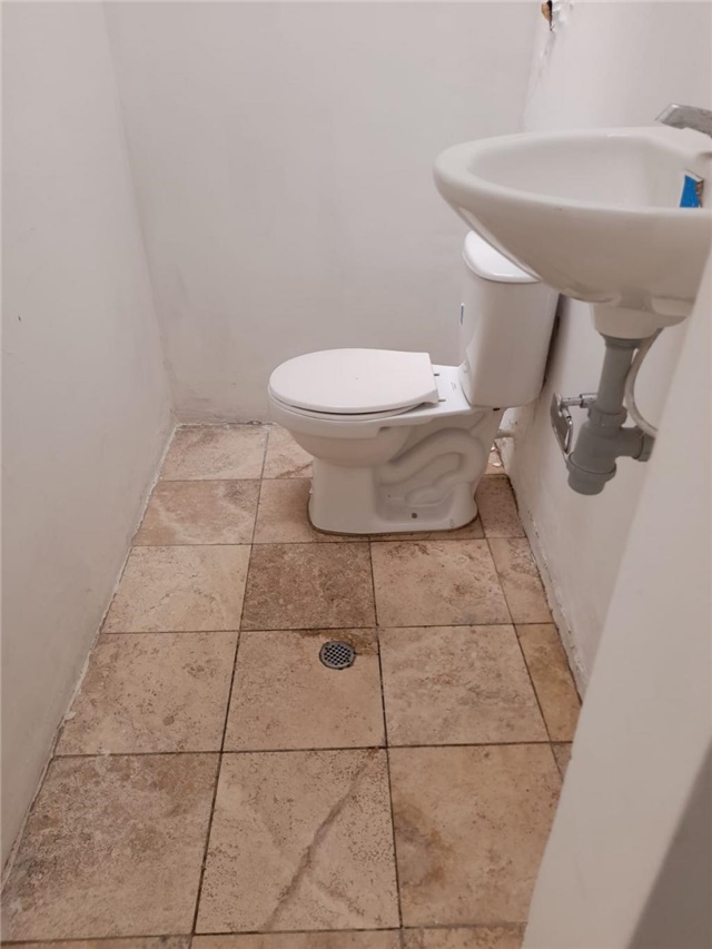 Local en Arriendo - Vista 3