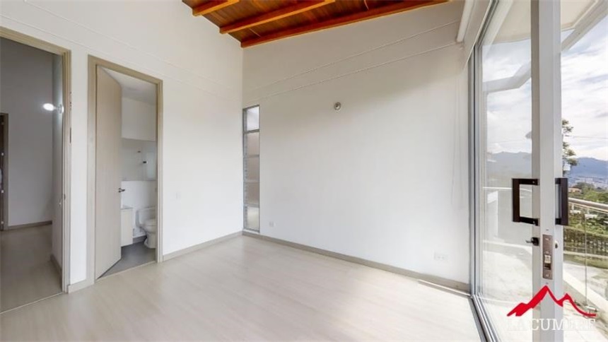 Casa de 3 alcobas en venta en Montessori, Medellín, 181 m² · foto 19 de 21