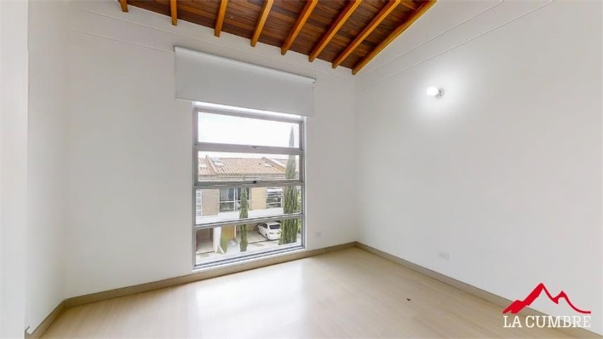 Casa de 3 alcobas en venta en Montessori, Medellín, 181 m² · foto 15 de 21