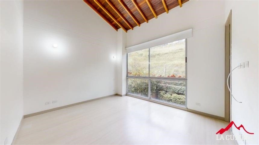 Casa de 3 alcobas en venta en Montessori, Medellín, 181 m² · foto 11 de 21