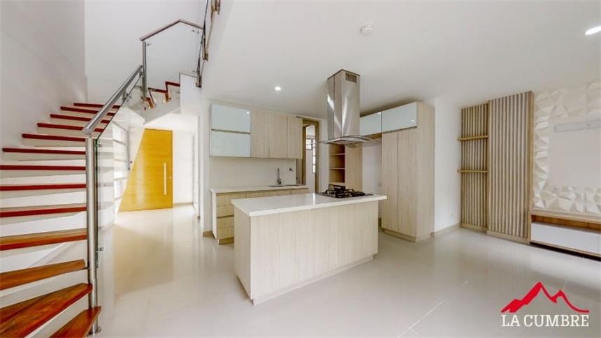 Casa de 3 alcobas en venta en Montessori, Medellín, 181 m² · foto 6 de 21