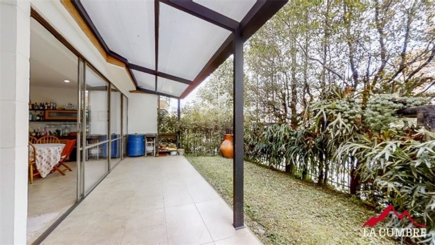 Casa de 4 alcobas en venta en Loma Del Chocho, Envigado, 300 m² · foto 11 de 24