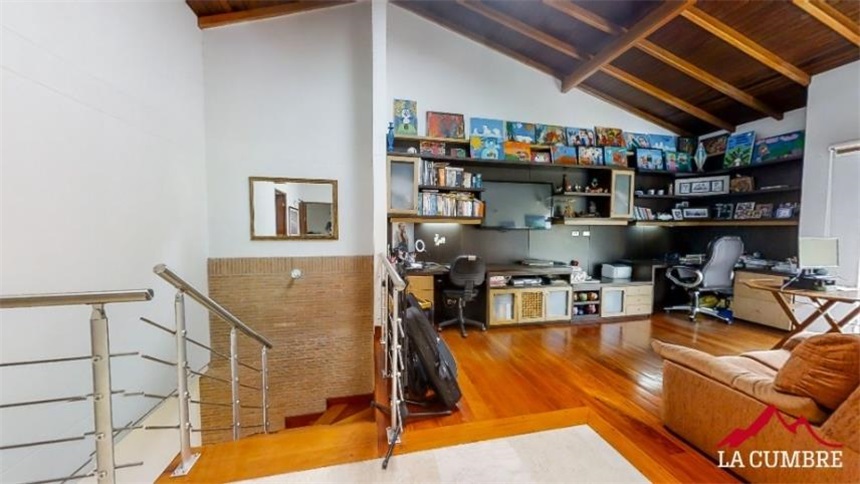 Casa de 4 alcobas en venta en Loma Del Chocho, Envigado, 300 m² · foto 23 de 24