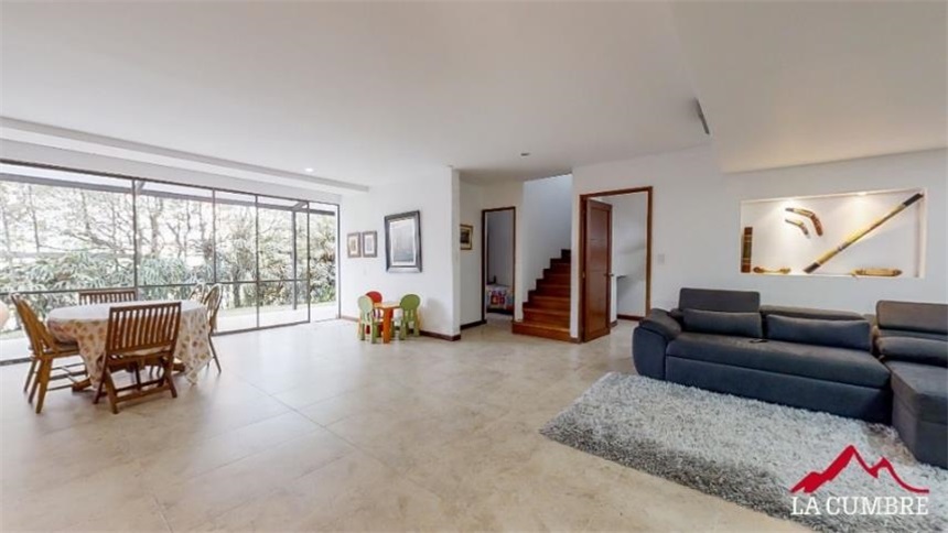 Casa de 4 alcobas en venta en Loma Del Chocho, Envigado, 300 m² · foto 8 de 24