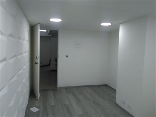 Oficina en arriendo en La Candelaria, Medellín, 38 m² · foto 10 de 15