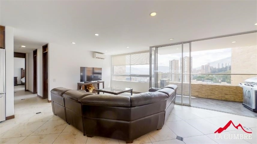 Apartamento en arriendo en El Poblado, Medellín · foto 2 de 21