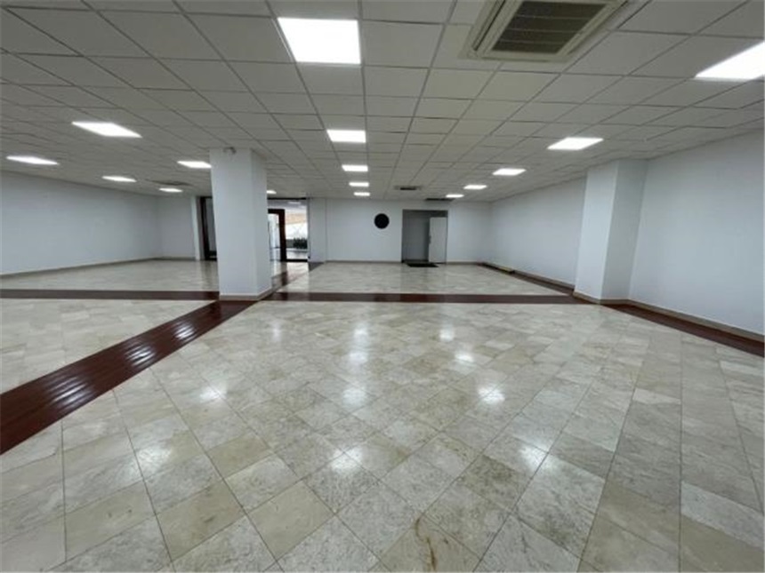 Oficina en Arriendo - Vista 2